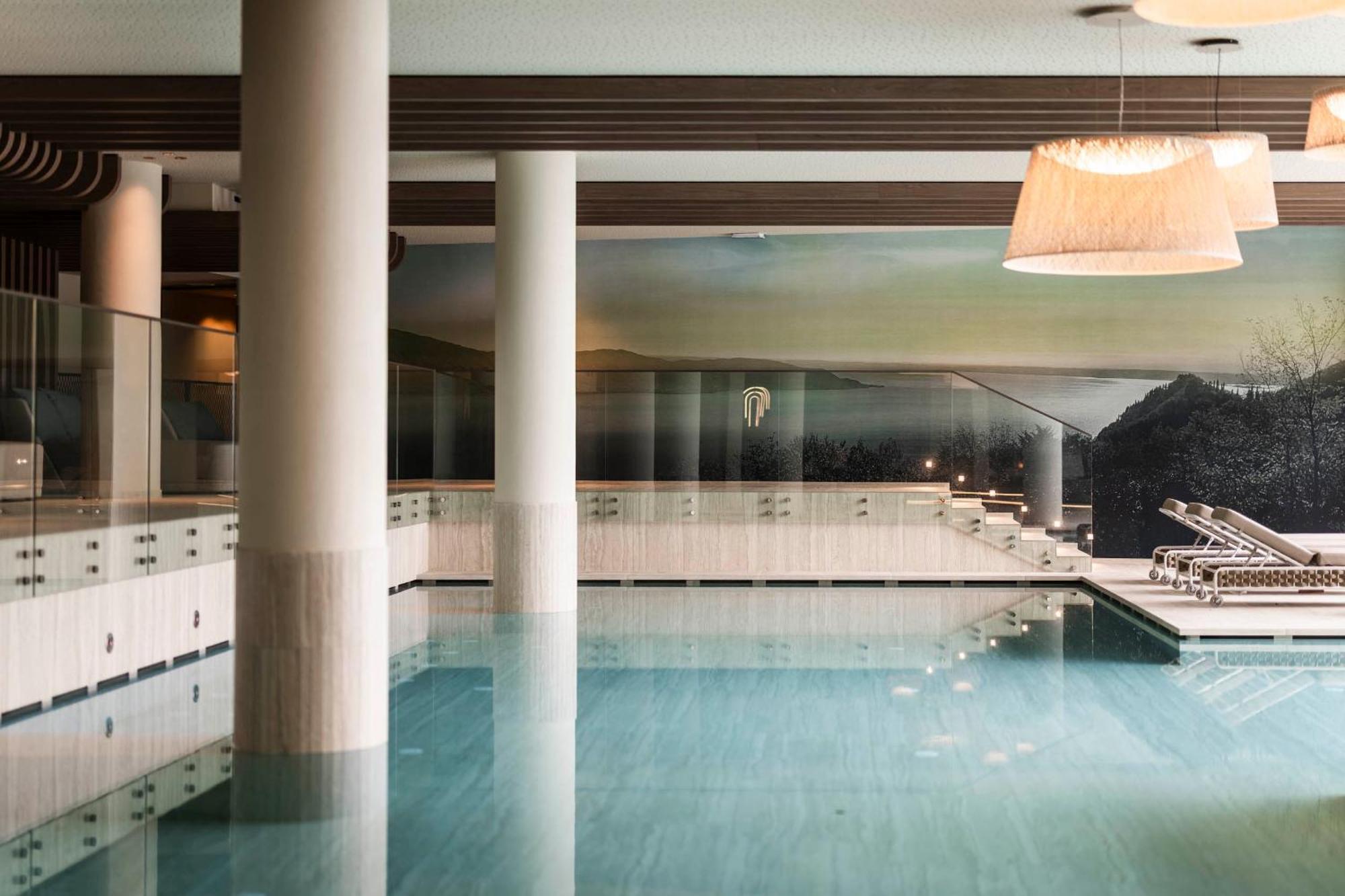 Stroblhof Lake Garda Active Family Spa Resort Gargnano Exterior photo