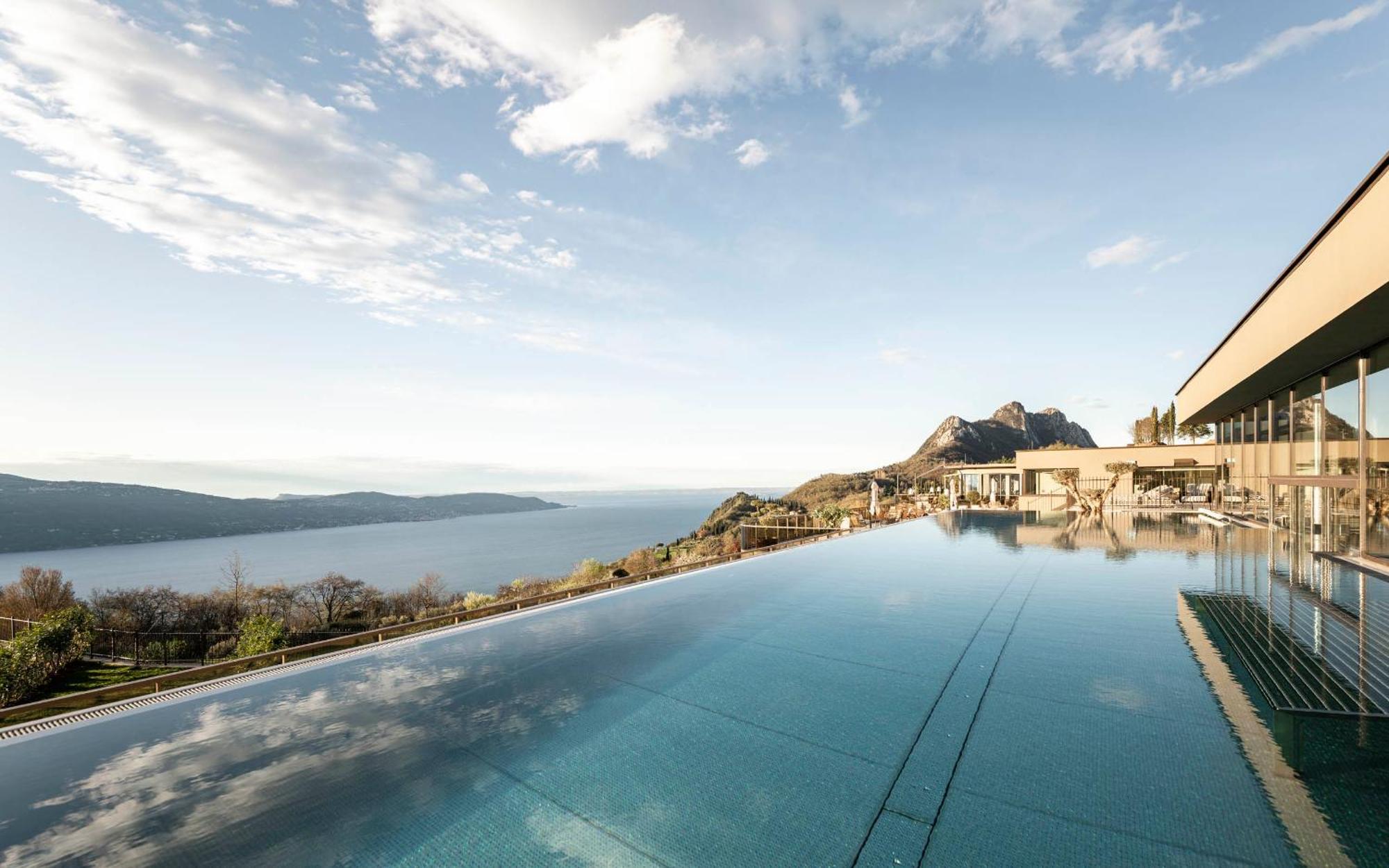 Stroblhof Lake Garda Active Family Spa Resort Gargnano Exterior photo